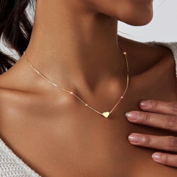 Dainty Heart Pendant Necklace Gold Plated Minimal Chic Layering Jewelry - Picture 5 of 8